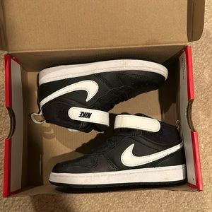 Nike Boys Court Borough Mid 2